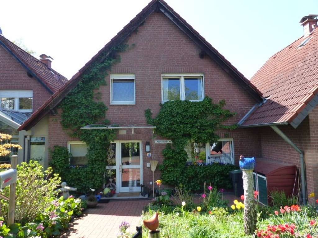 Immobilie in Oerlinghausen - Gepflegtes Reihenmittelhaus im Herzen von Oerlinghausen - Bild 0