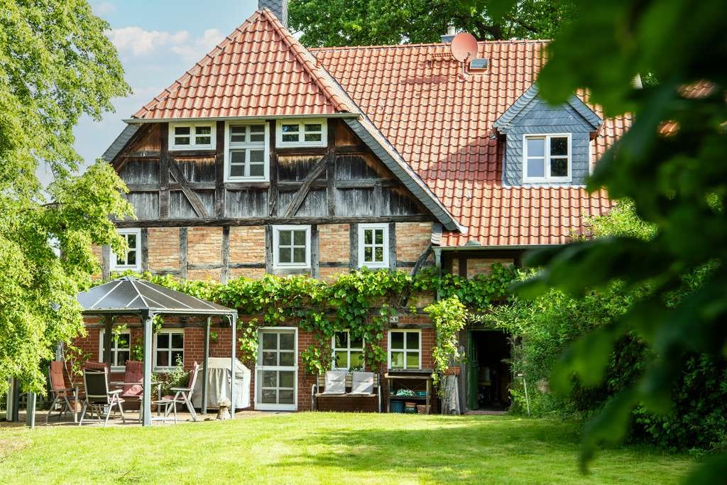 Immobilie in Hohenhameln - Antikes Highlight mit großem Grundstück - ein Haus mit Geschichte und besonderem Charme! - Bild 1