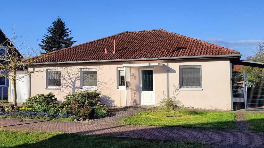 Immobilie in Eilsleben - Freistehender Bungalow in Eilsleben! - Bild 2