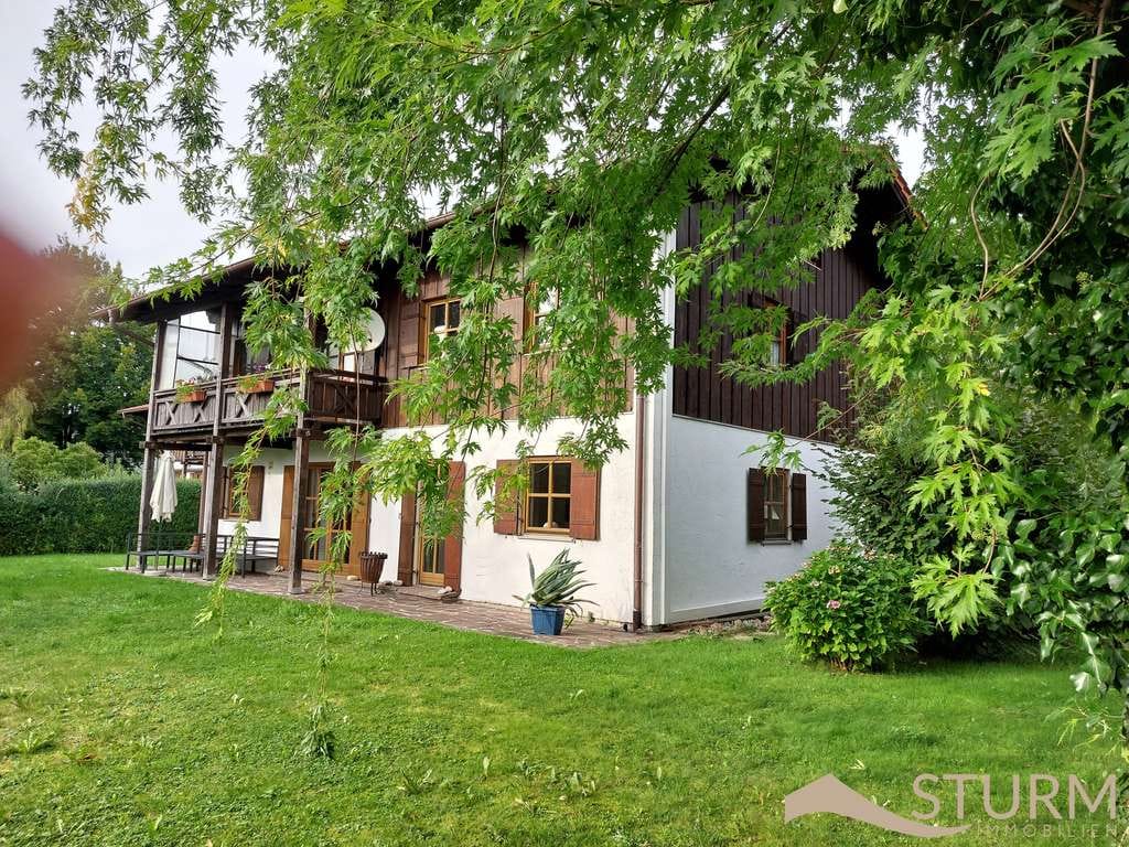 Immobilie in Waging am See - Typisch bayerisch und grundsolide - Zweifamilienhaus in Top Lage - Waging am See im schönen Chiemgau - Bild 0