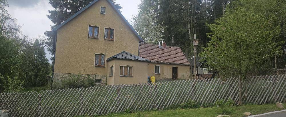 Immobilie in Crottendorf - Charmantes Einfamilienhaus mit Werkstattgebäude und großem Grundstück in Crottendorf - Bild 3