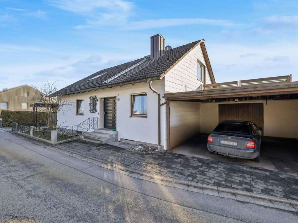 Immobilie in Nandlstadt - *Ab 01.05.26 frei!* Großzügiges Einfamilienhaus mit Einliegerwohnung in ruhiger Lage von Nandlstadt - Bild 1