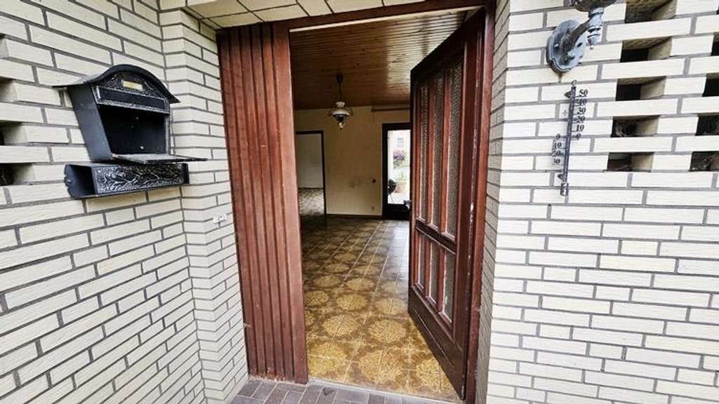 Immobilie in Rhade - immo-schramm.de: Großzügiger H-Winkel-Walmdachbungalow mit Doppelgarage - Bild 3