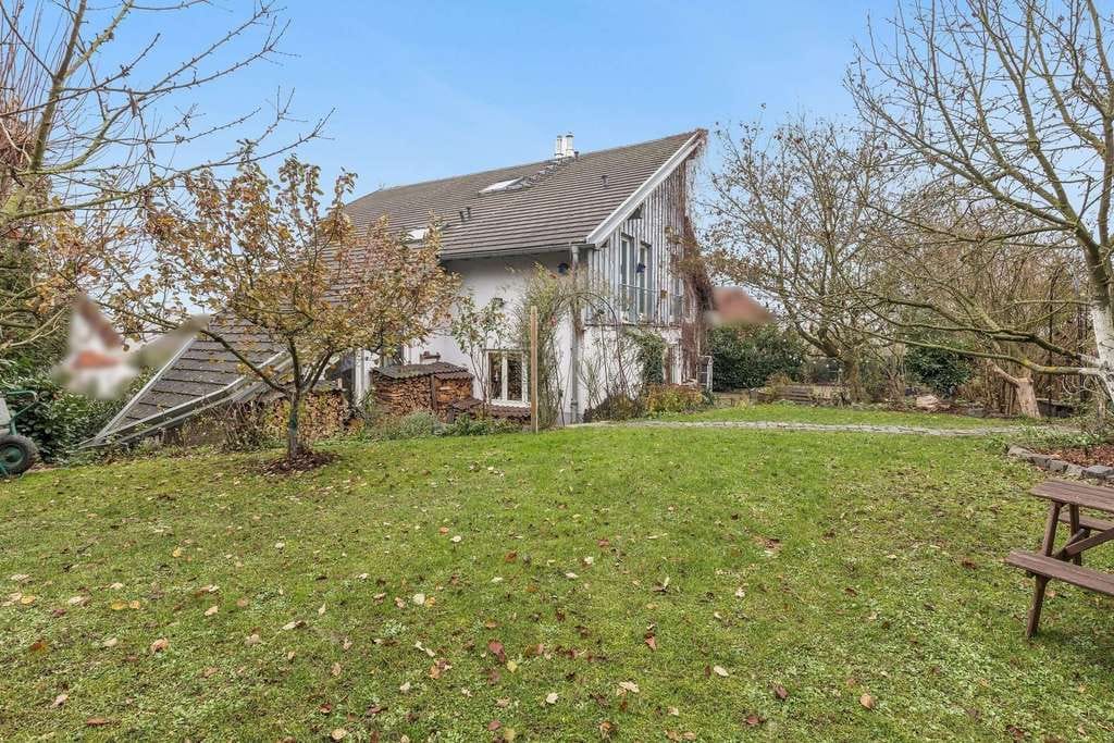 Immobilie in Bad Nauheim - Energieeffizientes Einfamilienhaus mit Einliegerwohnung & Appartement im Dachgeschoss 🌹 - Bild 3