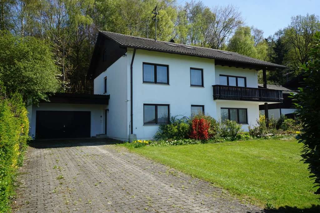 Immobilie in Soyen - Terrassenwohnung in Zweifamilienhaus zu verkaufen, ruhige schöne Lage, bereits frei mit Gartenanteil - Bild 0