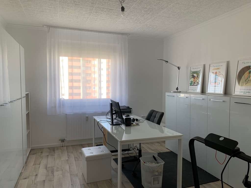 Immobilie in Sankt Augustin - SANKT AUGUSTIN top, helle renovierte 3 Zi. ETW, ca. 84 m² Wfl., Küche Diele, neues Bad, Westbalkon - Bild 0