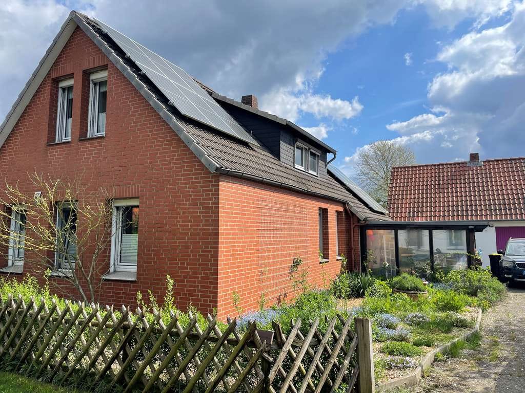 Immobilie in Wietze - Ein Schmuckkästchen in Wietze! Einfamilienhaus mit Einliegerwohnung - Bild 0