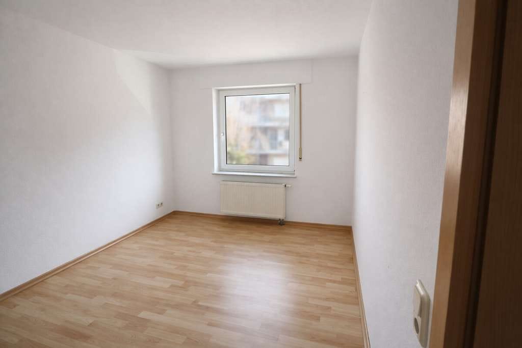 Immobilie in Hohe Börde - Gepflegte 2,5-Zimmer-Wohnung mit Badewanne & Balkon - In Irxleben - Bild 2