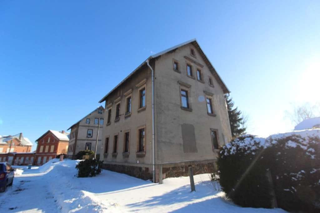 Immobilie in Hohenstein-Ernstthal - Großzügiges Wohnhaus mit Potential zum Generationenhaus - Bild 0