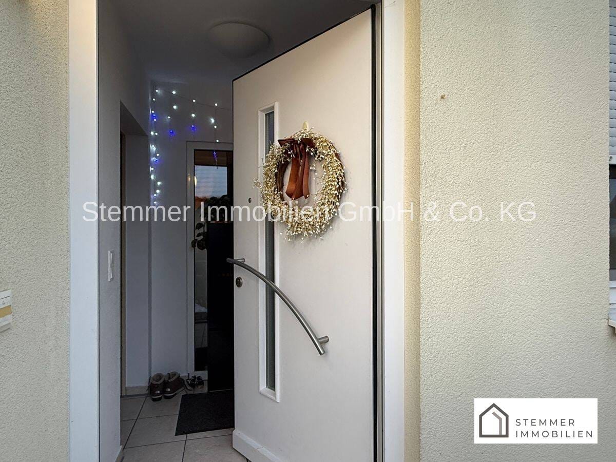 Immobilie in Kulmain - Wohnen am Grünen: Doppelhaushälfte mit Garten und idealem Grundriss - Bild 2