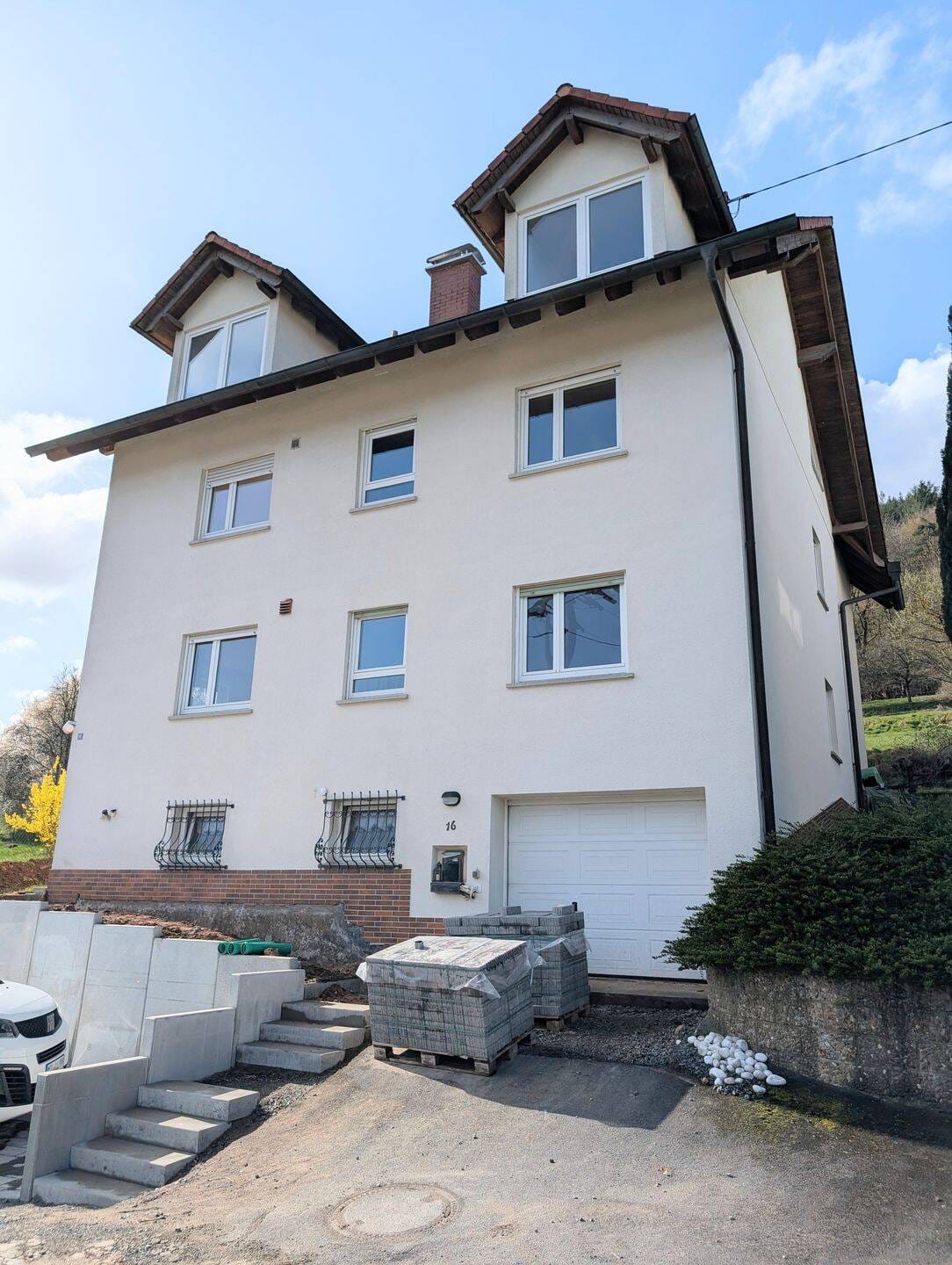 Immobilie in Amorbach - Gelegenheit! Mehrgenerationenhaus oder Kapitalanlage - Bild 2