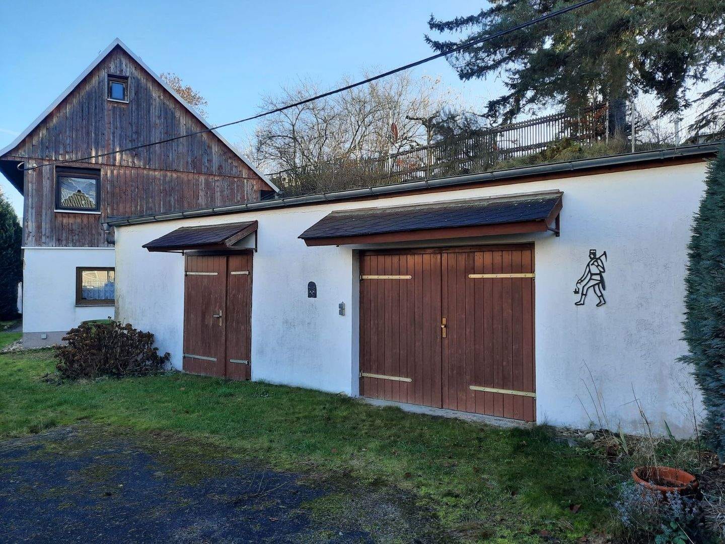 Immobilie in Neukirchen/Pleiße - Kleines entwicklungsfähiges Einfamilienhaus - Bild 1