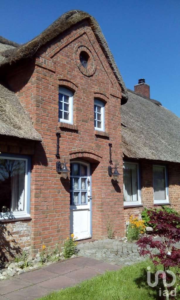 Immobilie in Hattstedtermarsch - Reetgedeckter Traum unter Nordseewolken – Friesisches Langhaus mit Geschichte - Bild 0