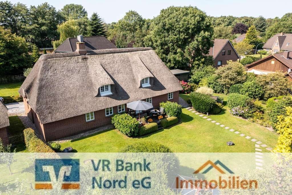 Immobilie in Risum-Lindholm - Idyllisches Friesenhaus unter Reet in bevorzugter Wohnlage - Bild 0