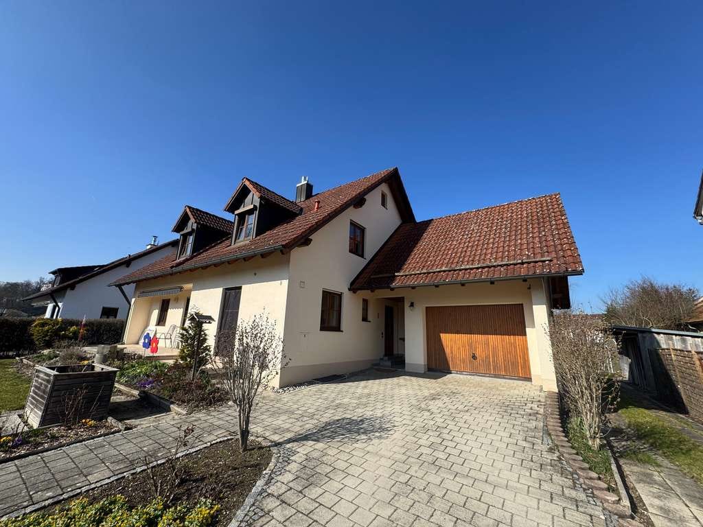 Immobilie in Hohenwart - Wohnhaus mit Terrasse und Garage in Hohenwart zu verkaufen! - Bild 0