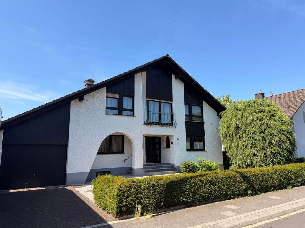 Immobilie in Siegburg - Gepflegtes, freistehendes Einfamilienhaus mit Garage in Siegburg Kaldauen. Erbbaurecht - Bild 0
