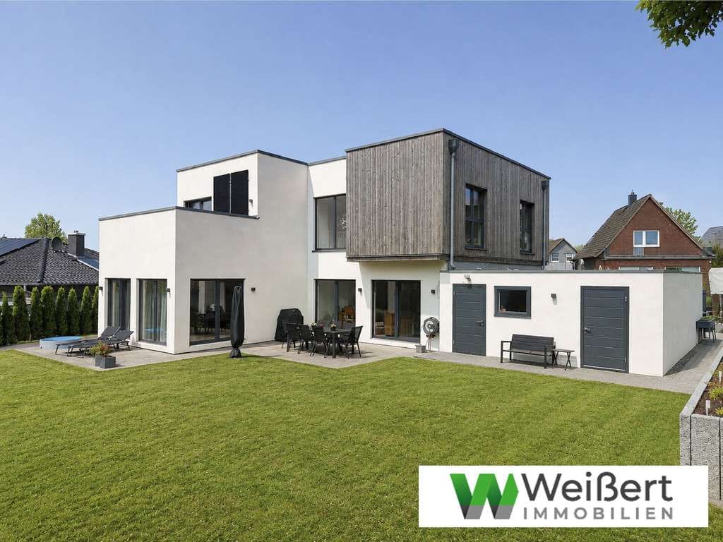 Immobilie in Drage - Exklusives Architektenhaus mit Doppelgarage, traumhaftem Grundstück & A+ Energieeffizienz - Bild 0