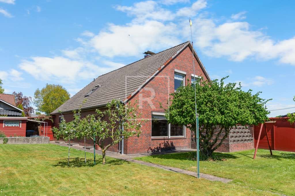 Immobilie in Hennstedt - Feldrandlage! Einfamilienhaus ca. 170 m² Wohn- und Nutzfläche sowie Vollkeller in ruhiger Lage von H - Bild 3