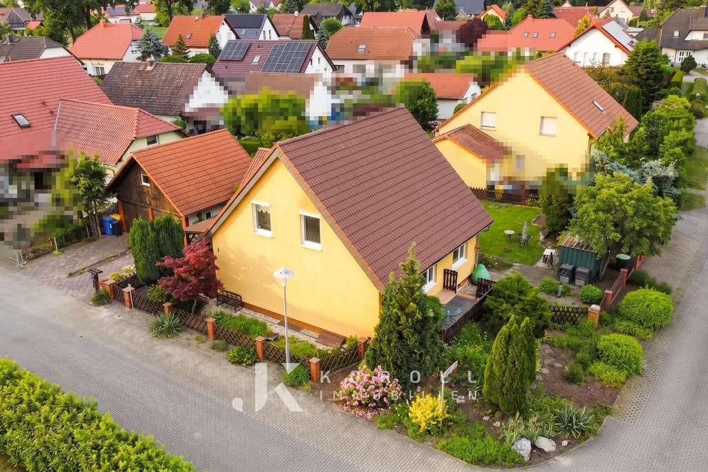 Immobilie in Elsterheide - Halštrowska Hola - Ruhiges Wohnen im Lausitzer Seenland: Freistehendes Haus mit Sauna, Garten und Doppelgarage - Bild 3