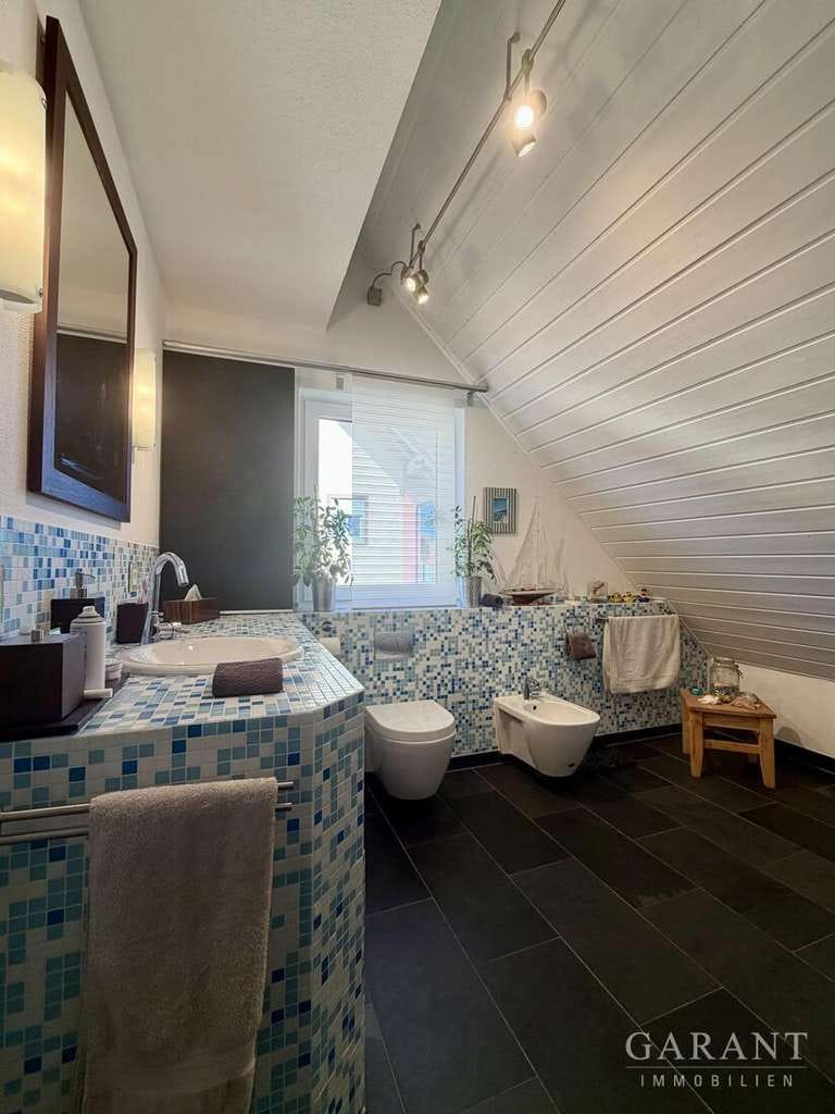 Immobilie in Kumhausen - Renovierte 3 Zimmer-Maisonette-Wohnung mit Balkon in Preisenberg - Bild 2