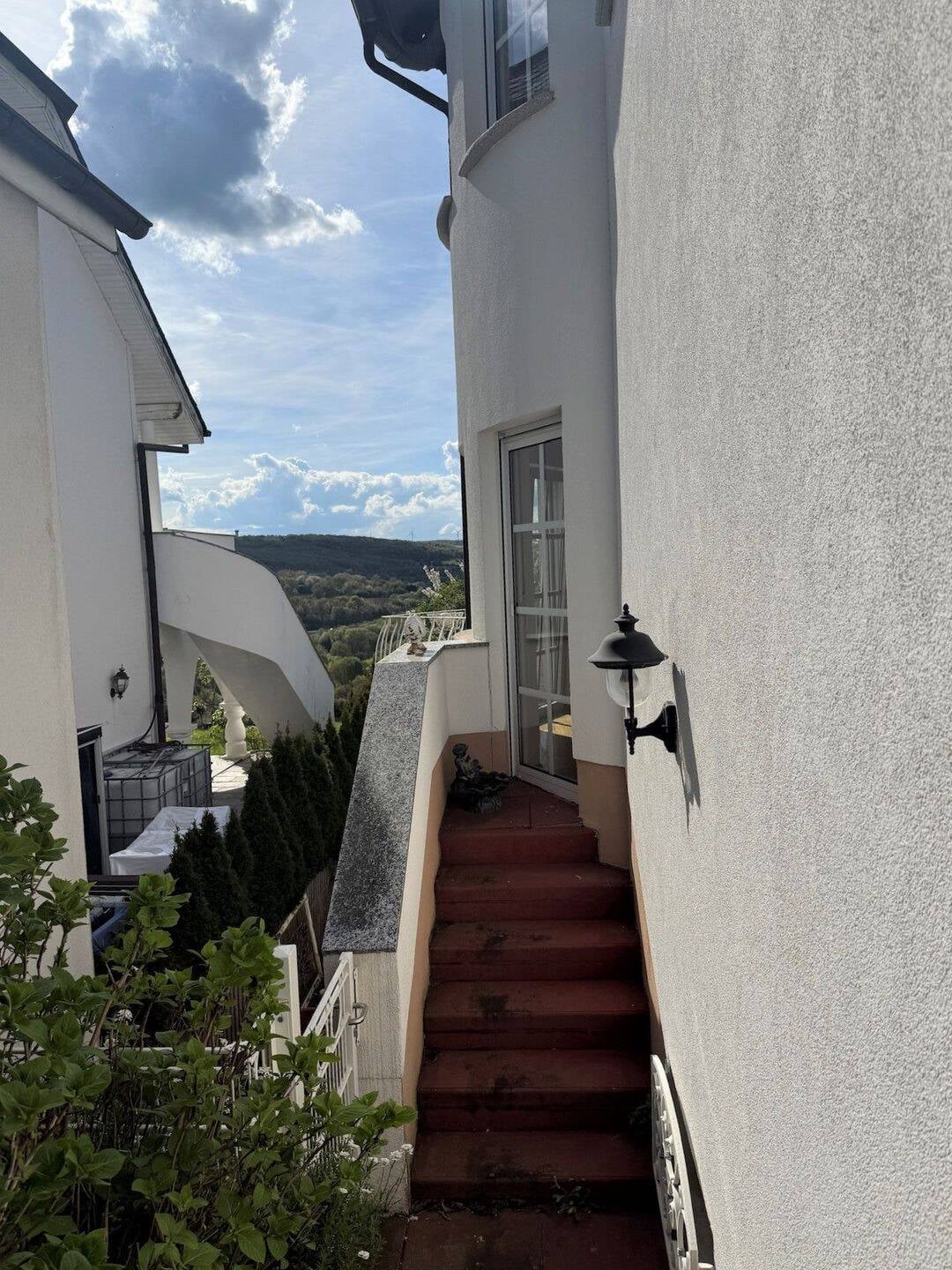 Immobilie in Kleinblittersdorf - Traumhaftes EFH mit Fernblick, Sauna & 262 m² Wohnfläche in ruhiger Lage von Auersmacher - Bild 3