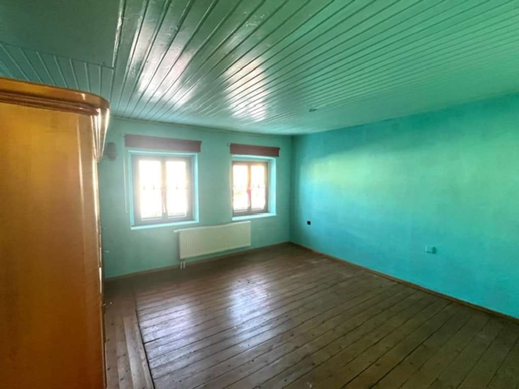 Immobilie in Langerwehe - ** Erwecken Sie Ihr Traumhaus aus dem Dornröschen Schlaf ** - Bild 3