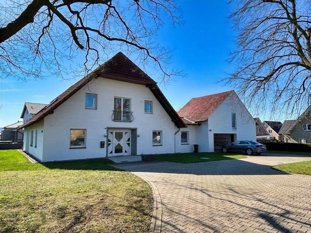 Immobilie in Espelkamp - Der Traum großer Familien - Generationenhaus mit tollem Grundstück! - Bild 3