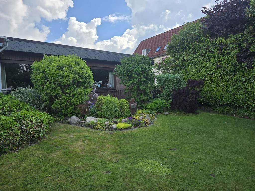 Immobilie in Nortorf - Beeindruckende Immobilie mit vielfältigen Nutzungsmöglichkeiten – ein, zwei oder drei Wohnbereiche - Bild 3