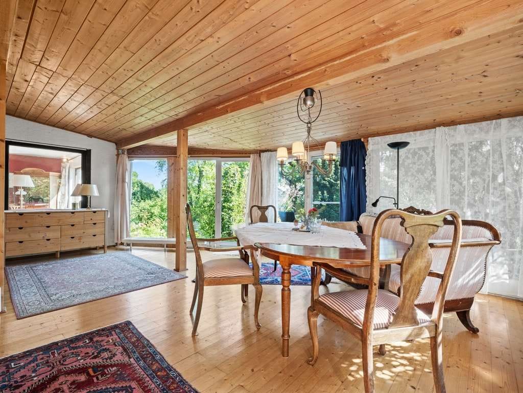 Immobilie in Markdorf - Freistehendes, großzügiges Wohnhaus mit zwei Wohnungen in bevorzugter Wohnlage - Bild 3