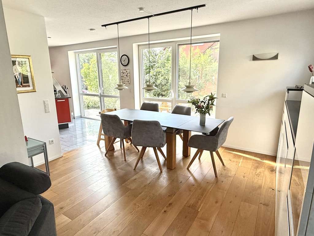 Immobilie in Langquaid - Modernes Einfamilienhaus mit hochwertiger Ausstattung - Bild 4