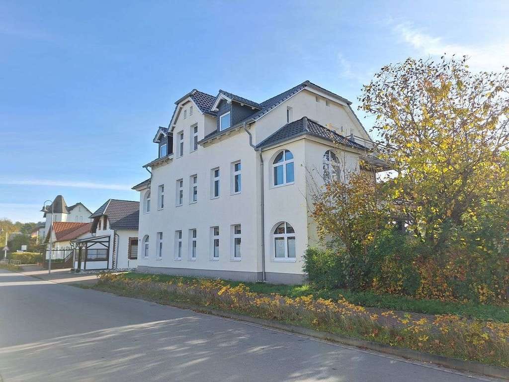 Immobilie in Lubmin - Villa / Mehrfamilienhaus mit 6 Wohnungen und Wasserblick im Seebad Lubmin - Bild 0