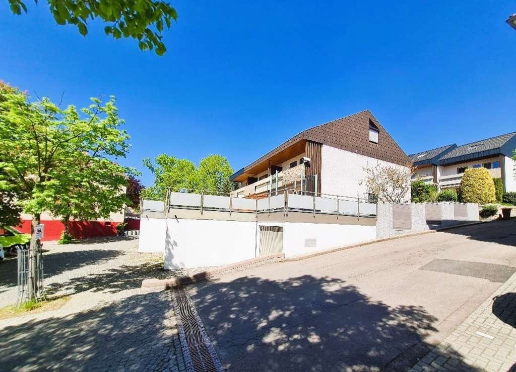 Immobilie in Wernau (Neckar) - Solides Reihenmittelhaus in schöner Wohnlage - frei! - Bild 2