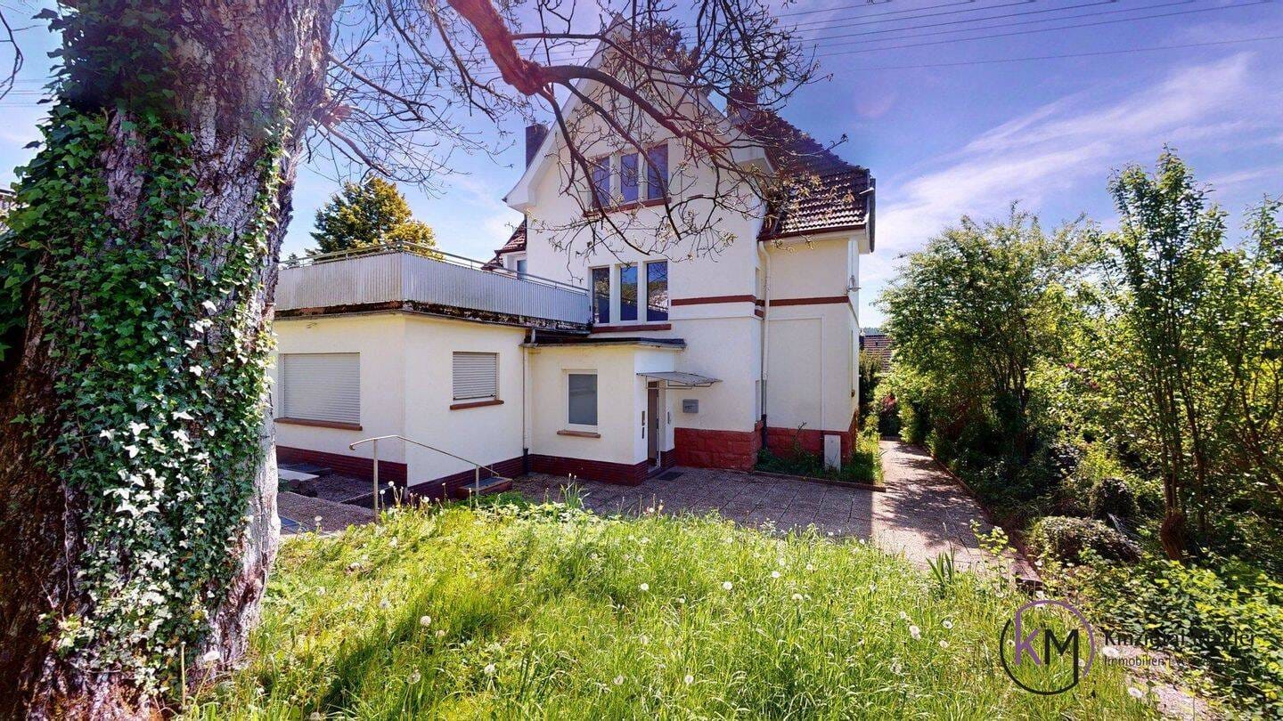 Immobilie in Wächtersbach - ZENTRAL, CHARMANT, ZUKUNFTSSICHER - Stadtvilla als Wohntraum oder Investition - Bild 3