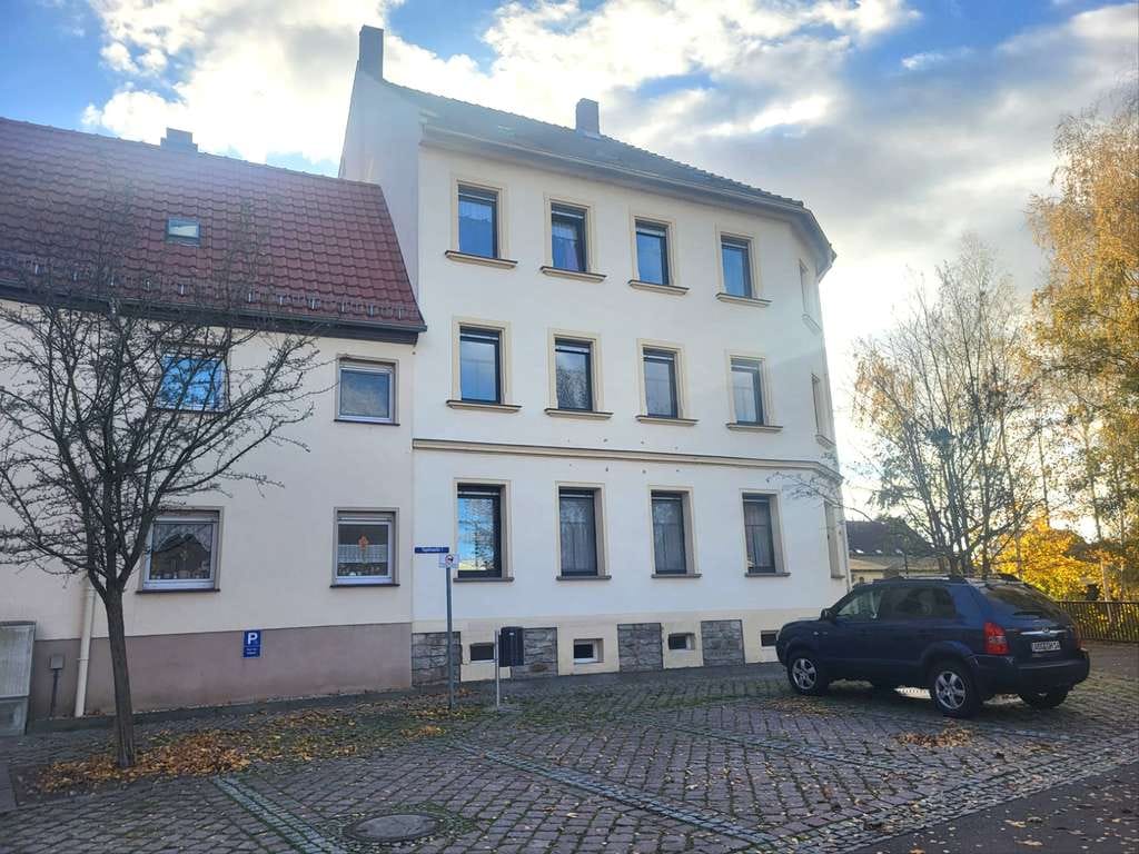 Immobilie in Lucka - Saniertes Mehrfamilienhaus mit 5 Wohnungen in der Innenstadt von Lucka zu verkaufen. - Bild 1
