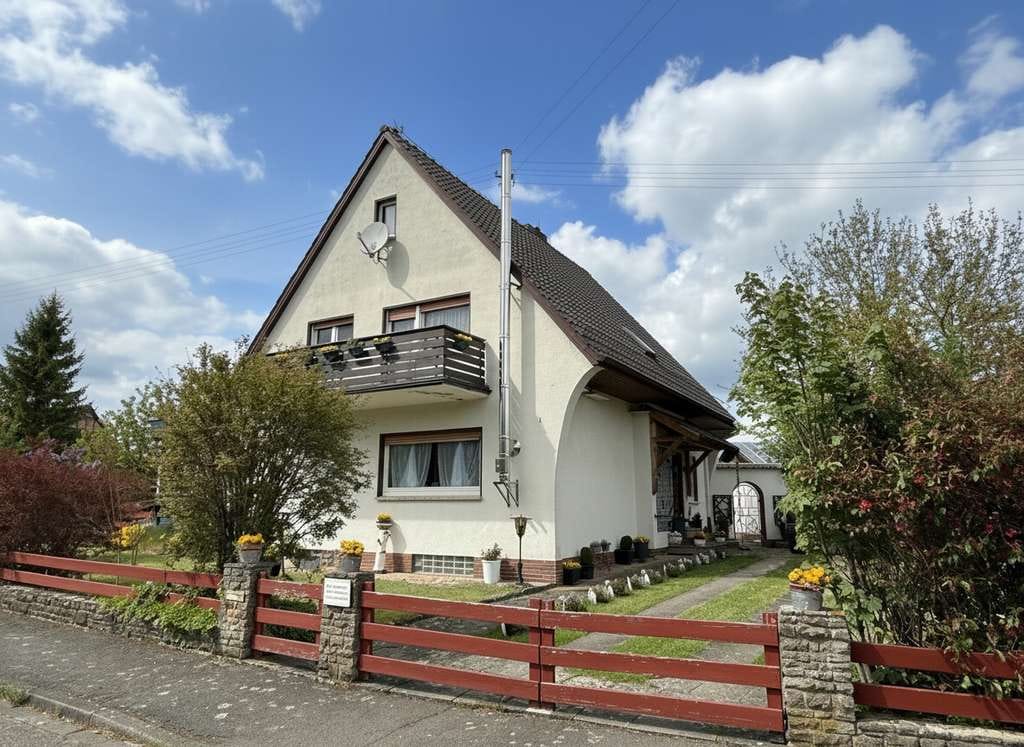 Immobilie in Wanfried - Familienhaus mit Wohlfühlfaktor in ruhiger Wohnlage - Bild 1