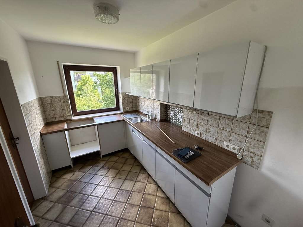 Immobilie in Gilching - Schöne 4-Zimmer Wohnung in attraktiver Lage in Gilching mit Blick ins Grüne  - Bild 4