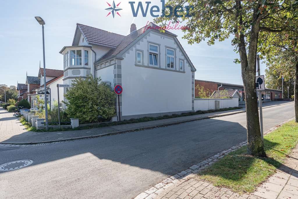 Immobilie in Wyk auf Föhr - Gewerbe unten, Urlaub oben – smarter kann man Wohnen & Arbeiten kaum verbinden. - Bild 2
