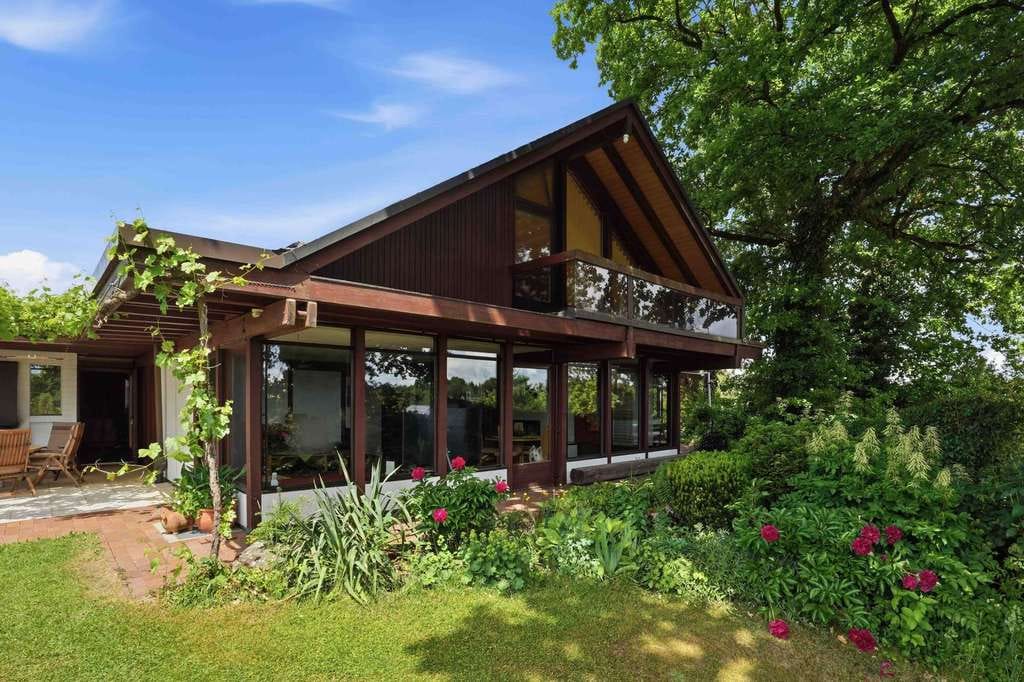 Immobilie in Warthausen - Privates Parkanwesen! Zweifamilienhaus bei Biberach mit 2 Wohneinheiten, Pool und Bauplatz optional - Bild 0