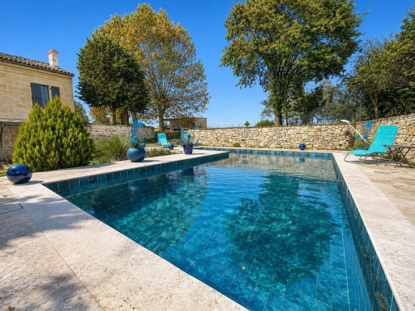 Immobilie in Gütersloh - Wunderbare, steinernes Anwesen mit Pool und Gîte - Bild 1