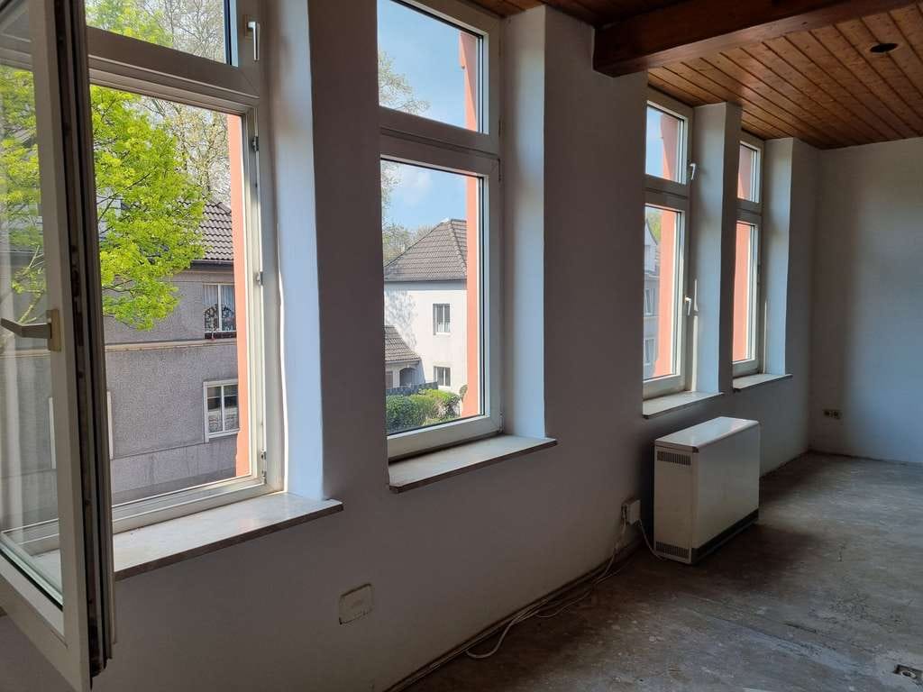 Immobilie in Oberhausen - Altbaucharme in Altstaden! 6-FH mit Garten und Potential Nähe Mülheim an der Ruhr - Bild 3