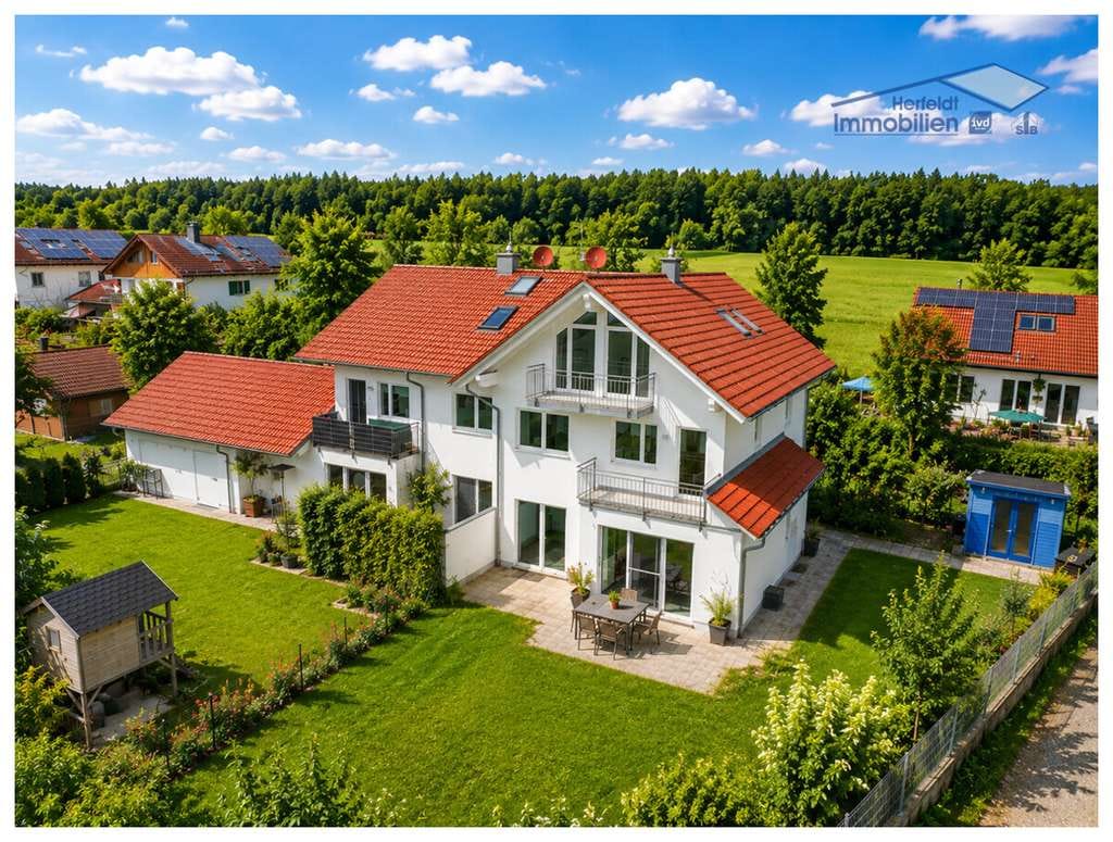Immobilie in Greifenberg - Wohnen und Arbeiten mit Alpenpanorama – exklusive Doppelhaushälfte nahe Ammersee ab sofort verfügbar - Bild 1