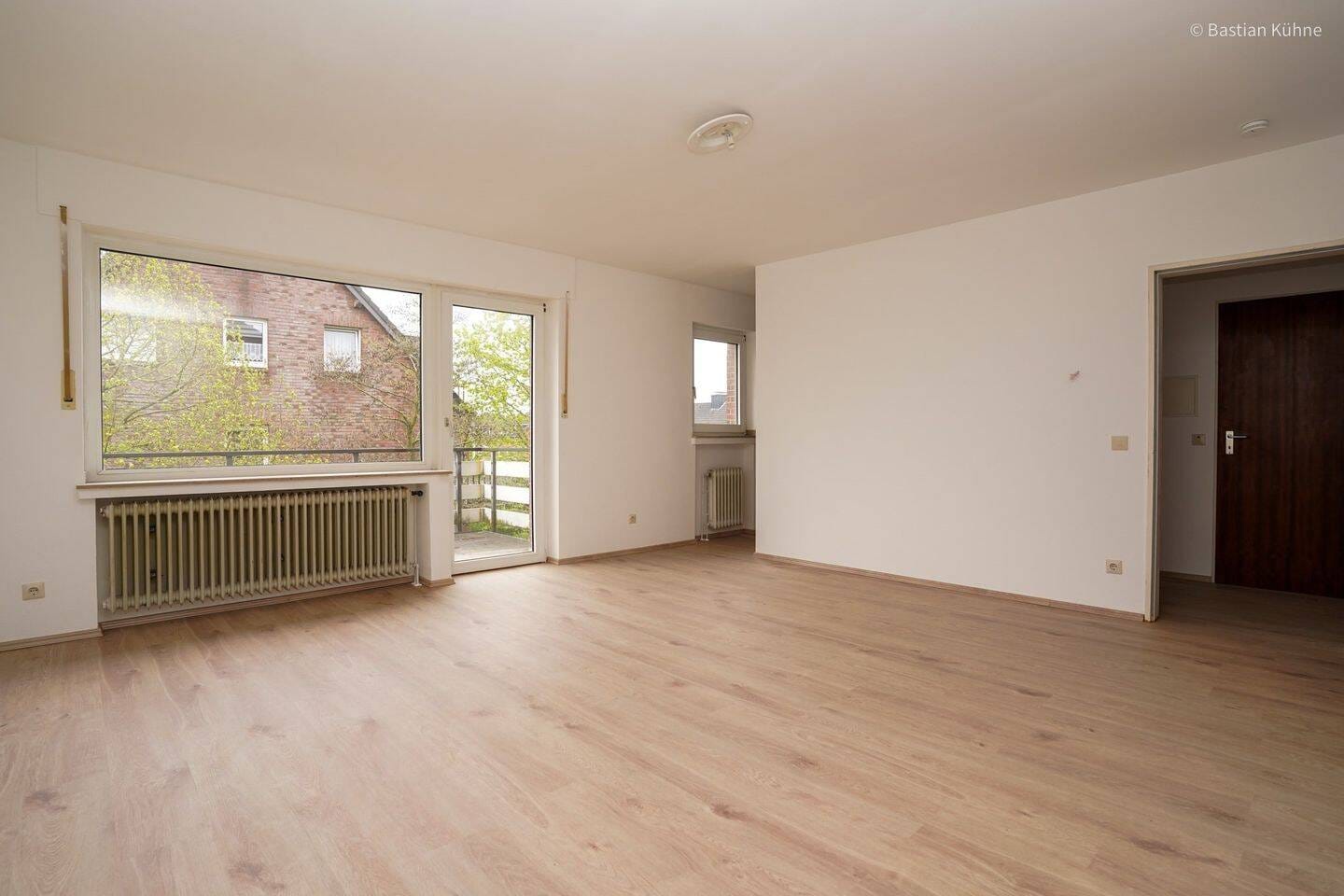 Immobilie in Emmerich am Rhein - Attraktive 1-Zimmer-Eigentumswohnung mit Balkon, Garage und solider Rendite in Emmerich am Rhein - Bild 2