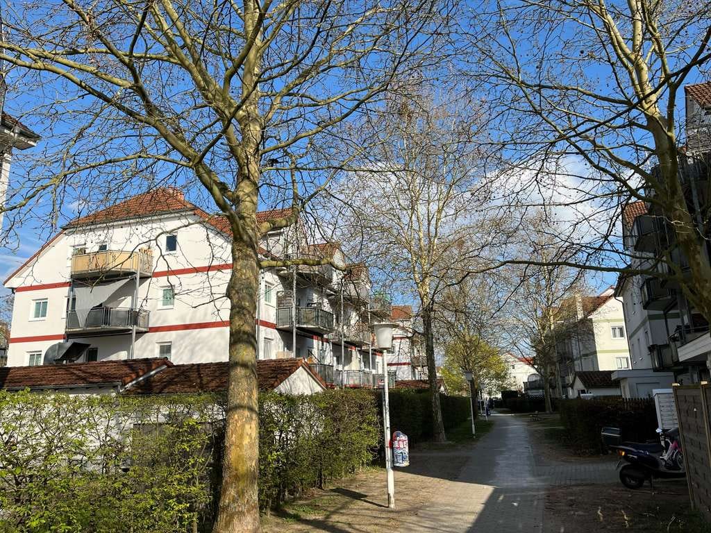 Immobilie in Blankenfelde-Mahlow - Vermietete Wohnung mit Balkon und Stellplatz, in ausgezeichneter Wohnlage. - Bild 0