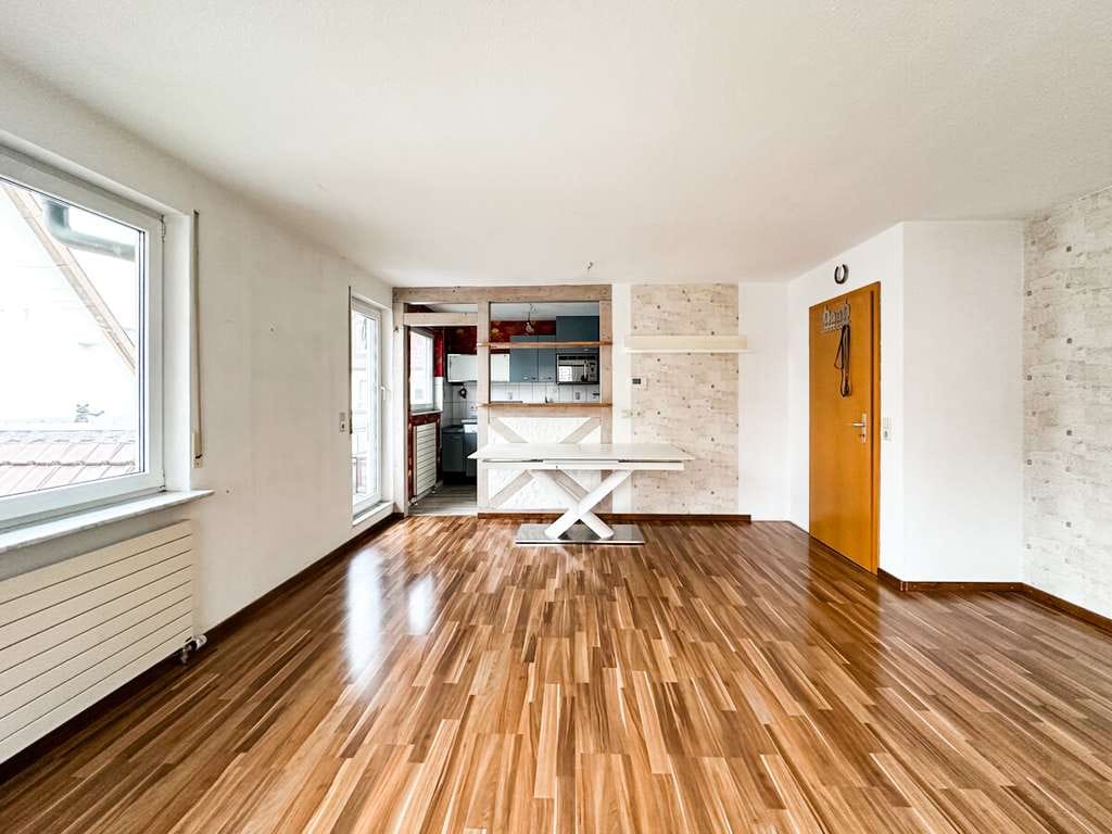 Immobilie in Tamm - Einmaliges Ensemble - zwei Einfamilienhäuser mit Dachterrasse, Doppelgarage und Hobbyraum in Tamm - Bild 3