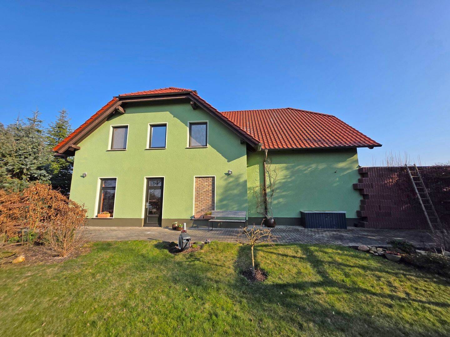 Immobilie in Roßleben-Wiehe - Wohnen und Arbeiten in perfekter Harmonie auf großzügigem Grundstück - Bild 2