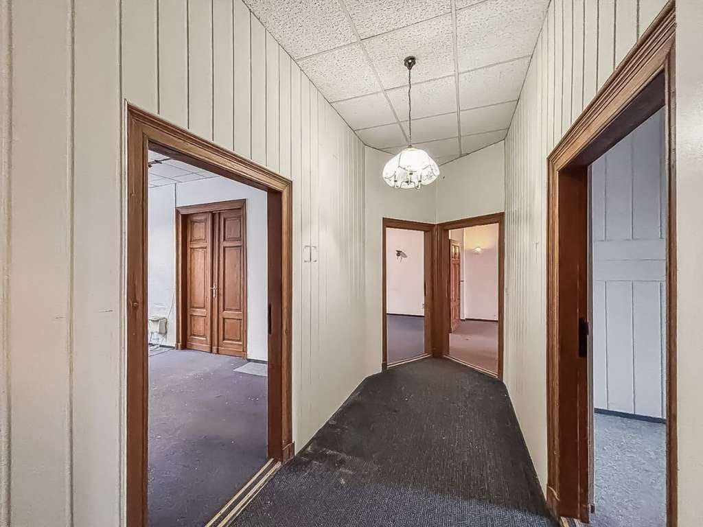 Immobilie in Schönebeck (Elbe) - Vielseitig nutzbare Eigentumswohnung mit 5 Räumen in Schönebeck (Elbe), Stadtteil Schönebeck - Bild 1