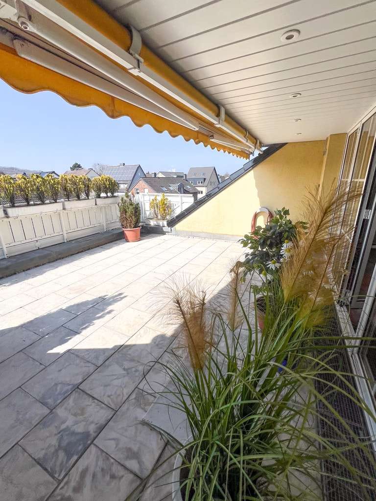 Immobilie in Pulheim - Einzigartige Dachgeschoss-Maisonettwohnung in ruhier Lage - Bild 2