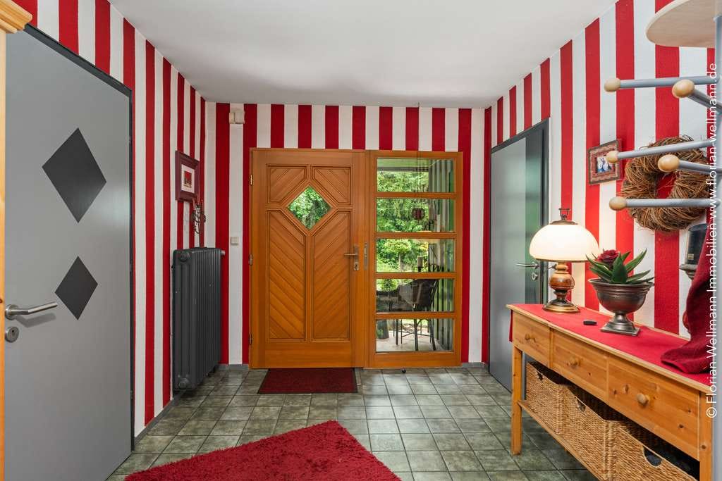 Immobilie in Gnarrenburg - Gnarrenburg |Schönes, großes Zweifamilienhaus mit insgesamt 11 Zimmern - Bild 4