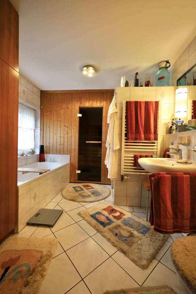 Immobilie in Berkenthin - Einfamilienhaus mit Bürogebäude, Garage + Wintergarten! - Bild 2