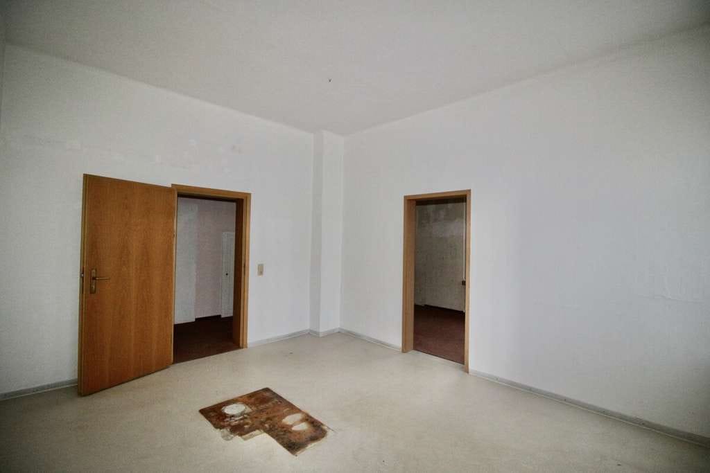 Immobilie in Kamenz - Kamjenc - +++ Gut erhaltenes Mehrfamilienhaus in der  Innenstadt von Kamenz! +++ - Bild 3